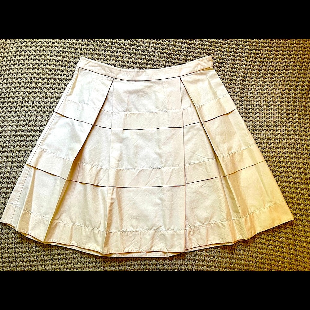 JCrew salmon pink pleated tiered skirt. Size 4. All cotton. Side zipper.